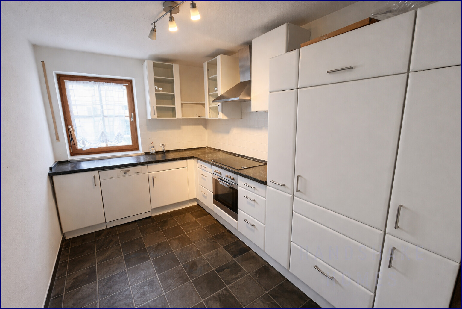 Gepflegte 3-Zimmer-Wohnung mit Balkon und Stellplatz im Herzen von Pfaffenhofen Vorschau 3
