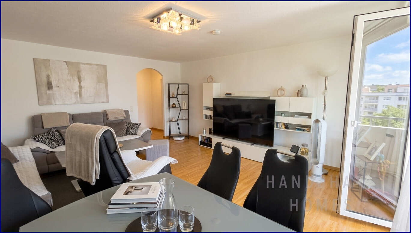 Schöne drei Zimmer Wohnung mit Balkon  und Aufzug im Erbbaurecht - ab 1.11.2026 frei verfügbar Vorschau 3
